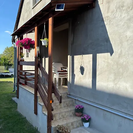 Luca Guest house